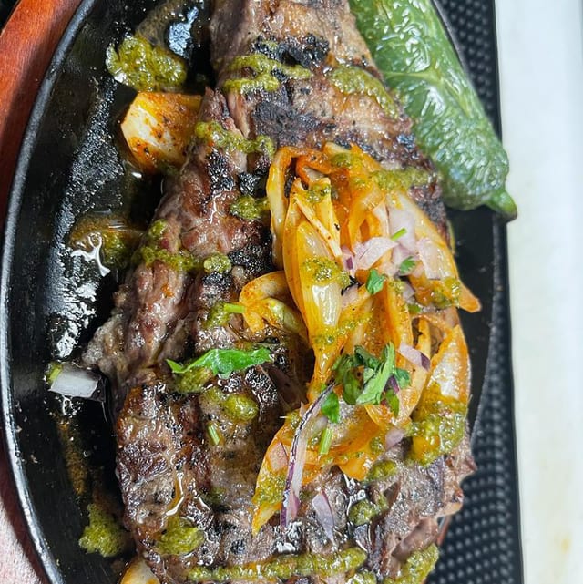 Ribeye a la Tampiqueña.